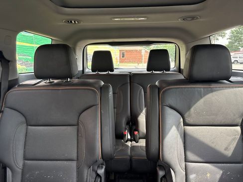 Used 2022 GMC Acadia AT4 w/ Preferred Package AWD/4WD image 23