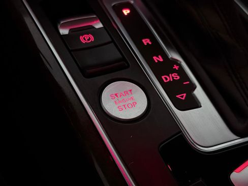 Used 2016 Audi Q5 2.0T Premium Plus w/ Technology Package image 39