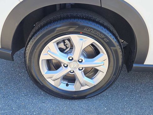 Certified 2025 Honda HR-V LX image 4