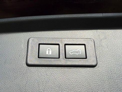 Used 2024 Subaru Outback Limited AWD/4WD image 12