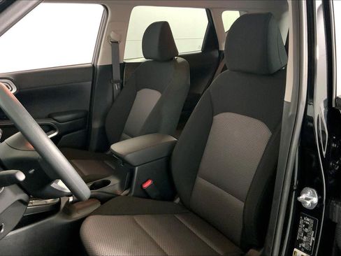 Certified 2025 Kia Soul LX image 22