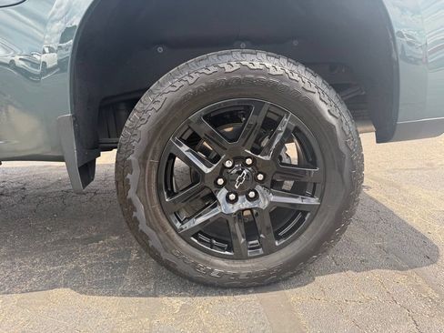 Used 2025 Chevrolet Silverado 1500 LT Trail Boss w/ LT Trail Boss Premium Package AWD/4WD image 11