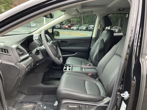 Certified 2026 Honda Odyssey EX-L image 16