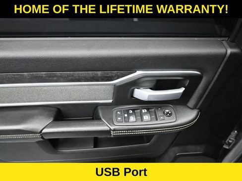 Used 2022 RAM 2500 Big Horn w/ Night Edition AWD/4WD image 13