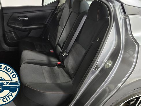 Used 2022 Nissan Sentra SR FWD image 23