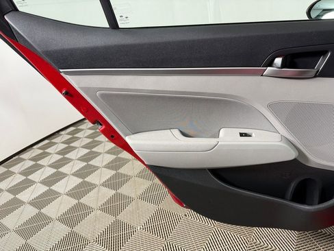 Certified 2020 Hyundai Elantra SEL image 19