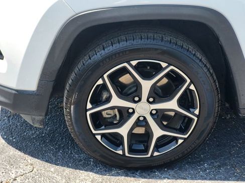 Used 2024 Jeep Compass Limited AWD/4WD image 8
