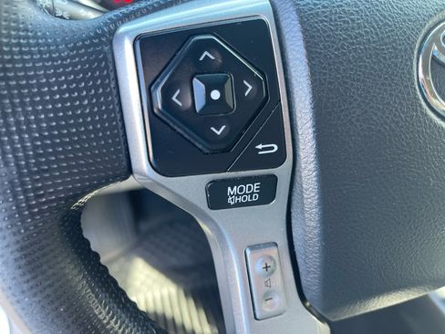 Used 2014 Toyota Tacoma 4x4 Access Cab image 22