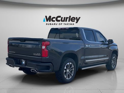 Used 2023 Chevrolet Silverado 1500 High Country w/ Technology Package AWD/4WD image 5