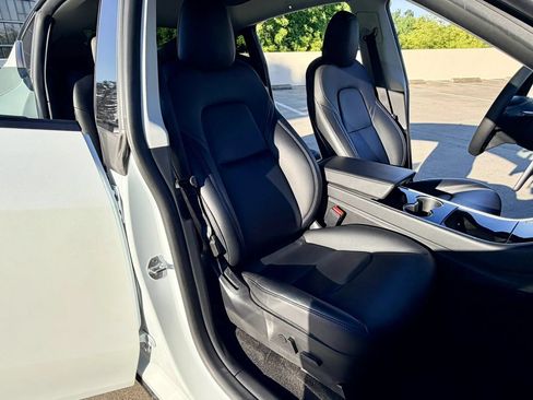 Used 2020 Tesla Model Y Long Range AWD/4WD image 28