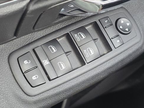 Used 2024 RAM 1500 Classic Warlock image 12