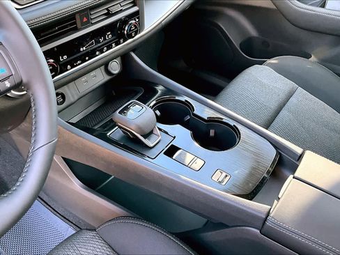 New 2026 Nissan Rogue SV FWD image 7