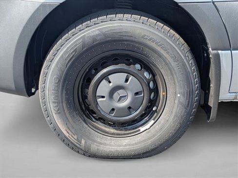 New 2025 Mercedes-Benz Sprinter 2500 image 9