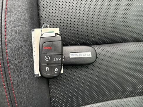 Used 2018 Dodge Durango R/T w/ Trailer Tow Group IV image 30