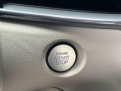 Certified 2025 Kia Sorento SX FWD image 11