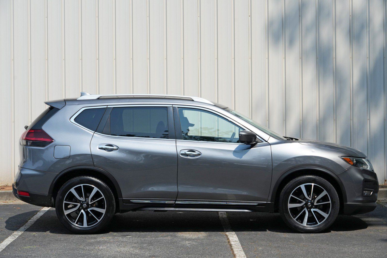 Used 2020 Nissan Rogue SL FWD image 50