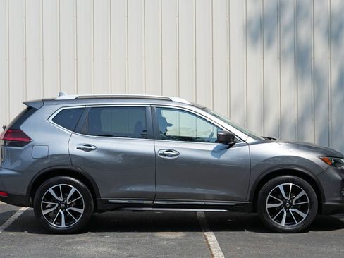 Used 2020 Nissan Rogue SL FWD image 50