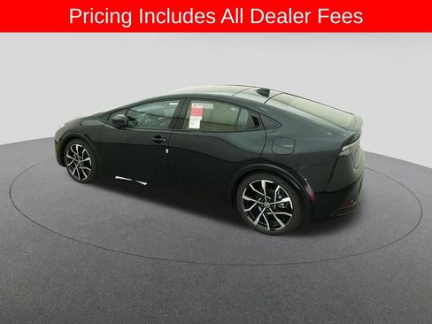 New 2026 Toyota Prius Plug-In Hybrid FWD image 4