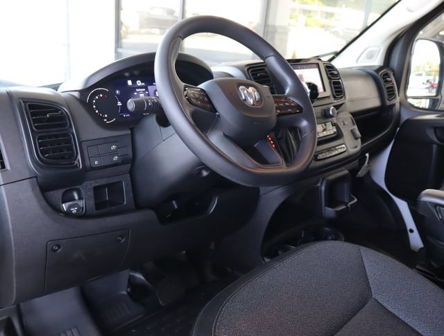 Used 2025 RAM ProMaster 2500 w/ U-Haul Equipment Group FWD image 18