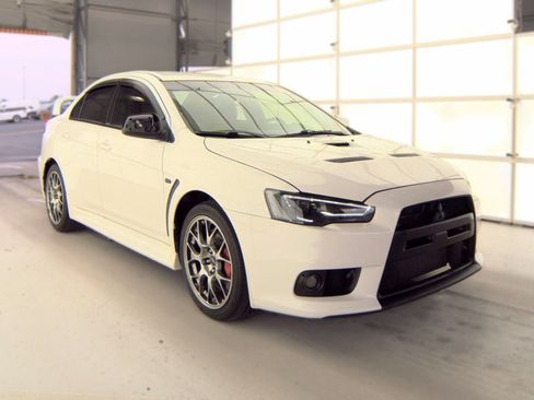 Used 2011 Mitsubishi Lancer Evolution MR AWD/4WD image 3