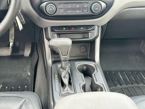 Used 2019 Chevrolet Colorado W/T w/ Custom Special Edition RWD image 15
