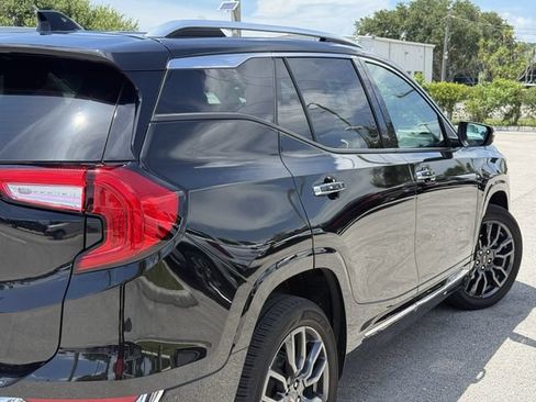Used 2024 GMC Terrain Denali w/ Black Diamond Edition AWD/4WD image 8