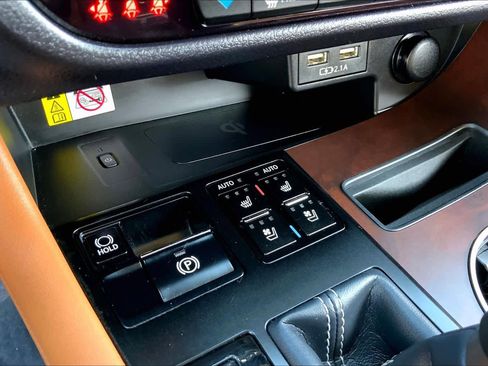 Certified 2022 Lexus RX 450h AWD w/ Premium Package image 34