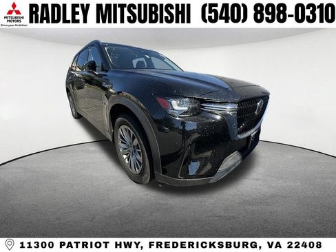 Used 2024 MAZDA CX-90 Plug-In Hybrid w/ Preferred AWD/4WD image 3