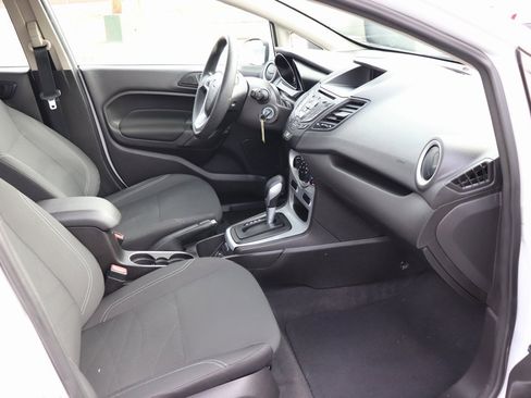 Used 2019 Ford Fiesta SE image 21