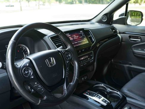 Used 2023 Honda Ridgeline Black Edition image 16