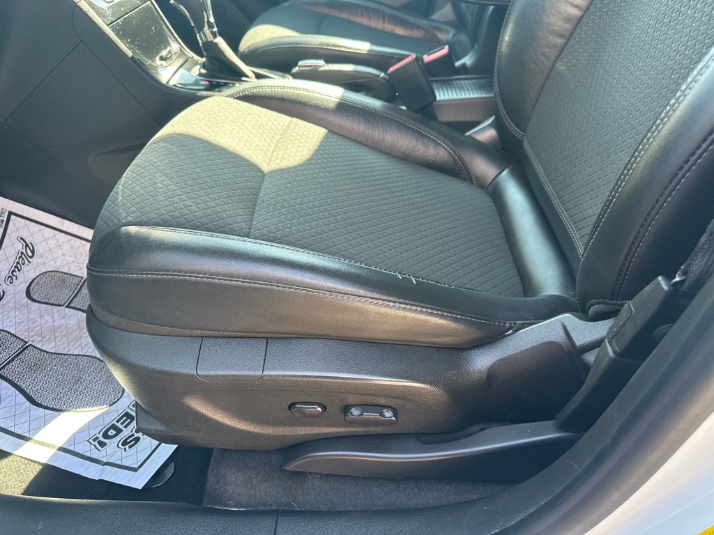 Used 2017 Buick Encore Preferred FWD image 17