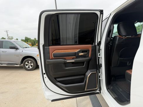 Used 2020 RAM 2500 Limited AWD/4WD image 37