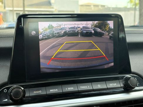 Used 2023 Kia Forte LXS w/ LXS Technology Package image 18