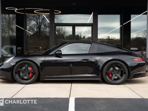 Used 2017 Porsche 911 Targa 4S w/ Sport Package image 7