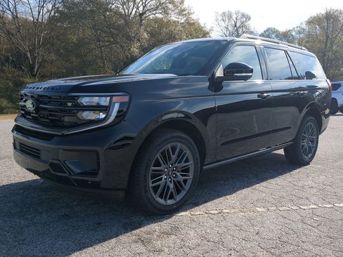 New 2025 Ford Expedition Platinum w/ Stealth Performance Package image 6