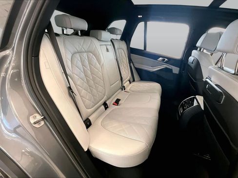 Used 2024 BMW X5 sDrive40i w/ Premium Package RWD image 20