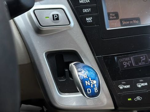 Used 2012 Toyota Prius V Five FWD image 31