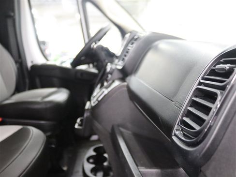 Used 2023 RAM ProMaster 2500 FWD image 22