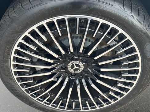 Used 2022 Mercedes-Benz EQS 450+ Sedan image 10