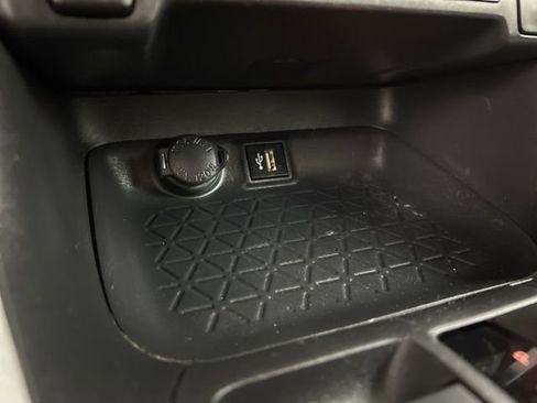Used 2024 Toyota RAV4 LE AWD/4WD image 14