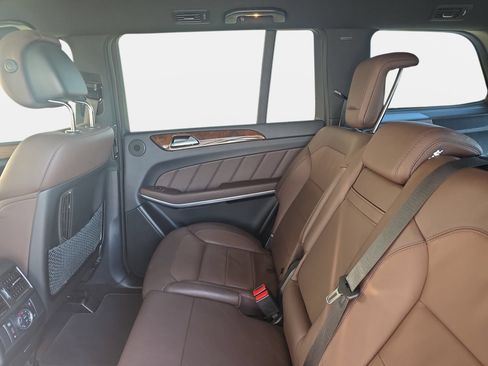 Used 2015 Mercedes-Benz GL 550 4MATIC image 14
