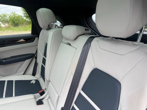 Used 2021 Porsche Cayenne S AWD/4WD image 50