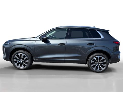 New 2026 Audi Q3 quattro 2.0T AWD/4WD image 2