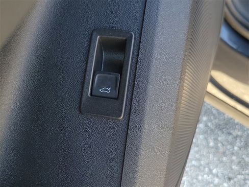 Certified 2025 Audi Q5 Premium Plus w/ Premium Plus image 20