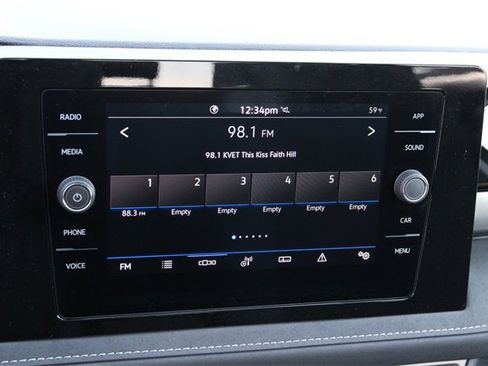 New 2026 Volkswagen Taos SE image 20