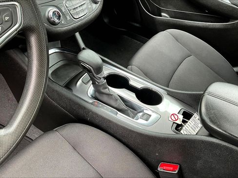 Used 2023 Chevrolet Malibu LT FWD image 10