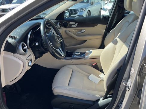 Used 2020 Mercedes-Benz C 300 Sedan image 12