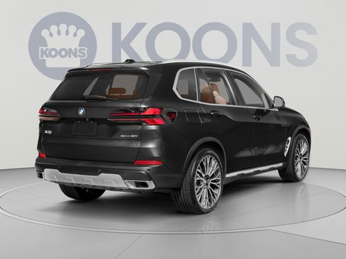 Used 2024 BMW X5 xDrive40i w/ M Sport Package AWD/4WD image 2
