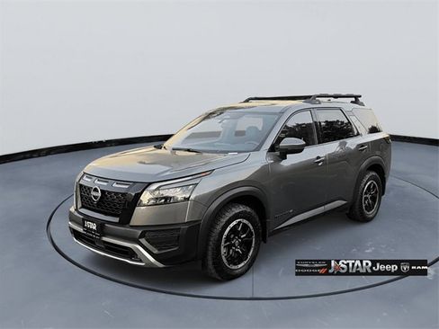 Used 2024 Nissan Pathfinder Rock Creek image 1
