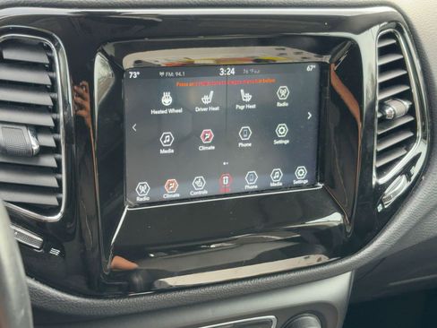 Used 2021 Jeep Compass Latitude image 17